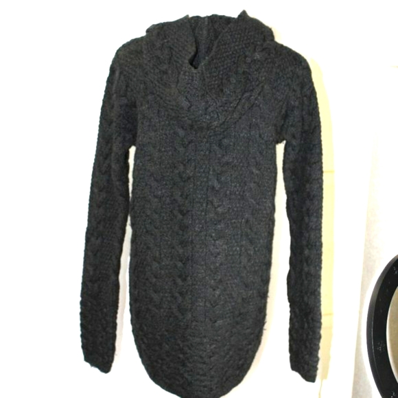 Inis Crafts 100% Merino Wool, long jumper size S - Picture 1 of 5
